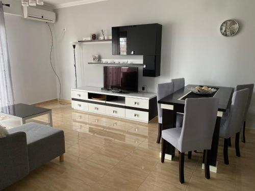 Sunny Apartament Saranda