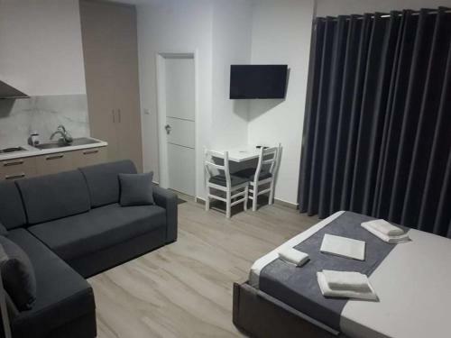Seaside Apartment Sarande Helektra And Daniil