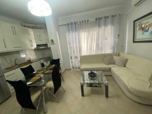Sea La Vie Apartment