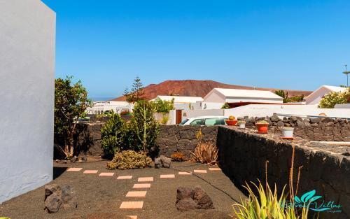 Stunning 3-bed Villa In Playa Blanca