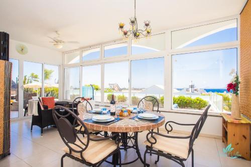 Exclusive 2-bed Villa In Playa Blanca Adults Only