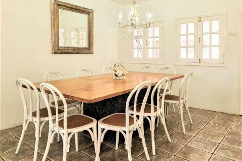 Villa Renaissance, 6 Bed 6 Bath Spacious Villa