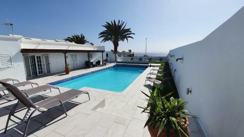 Villa Renaissance, 6 Bed 6 Bath Spacious Villa