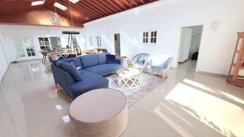 Villa Renaissance, 6 Bed 6 Bath Spacious Villa