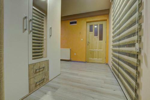 Apartmani Vujadinovi?