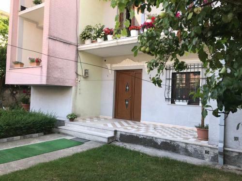 Erdi's Villa Apartment
