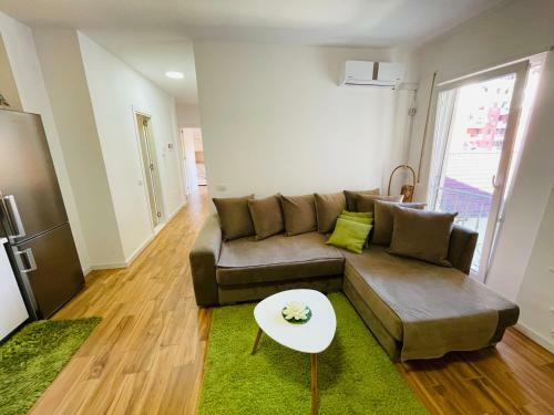 Apartamento Extra Home, Gjuhadol