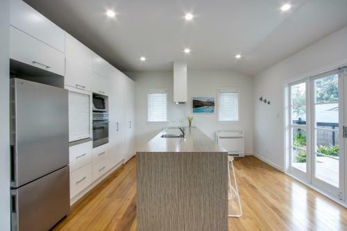 Bluff Hill Beauty - Bluff Hill Holiday Home