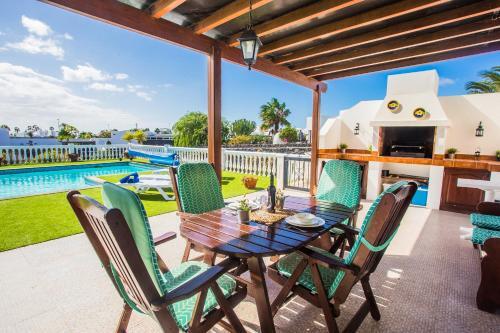 Beautiful 2-bed Villa In Playa Blanca