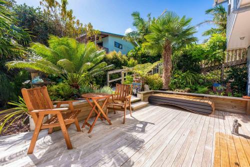Large Renovated Opononi Beach House