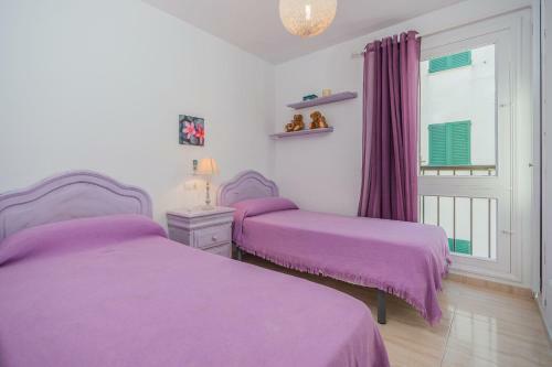 Beachfront Apartment With Sea Views And Free Wifi