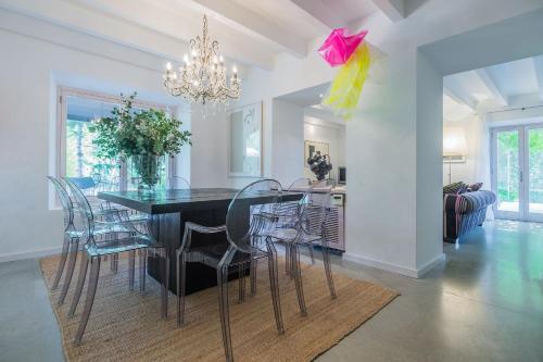 Villa In Ternelles, Pollen�a (hort Petit)