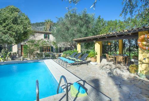 Villa Can Brullet Rustic Stay