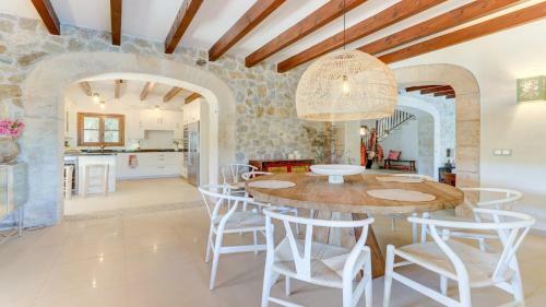 Villa S'encantament