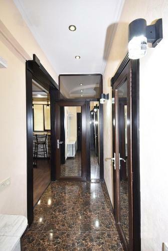 Luxury Apartment In Republic Square
