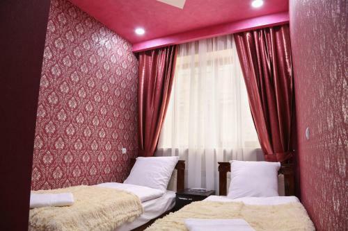 Lovely Hotel In Centre