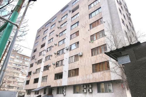 Central Yerevan 2 Bedroom Charming Apartment