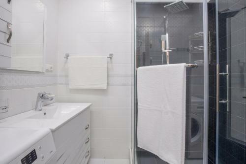 Central Yerevan 2 Bedroom Charming Apartment
