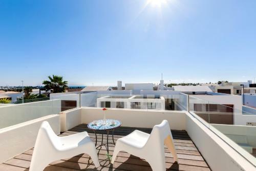 Lovely 3-bed Villa In Playa Blanca