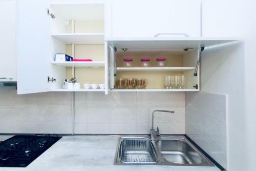 Central Yerevan 2 Bedroom Apartment,north Avenue