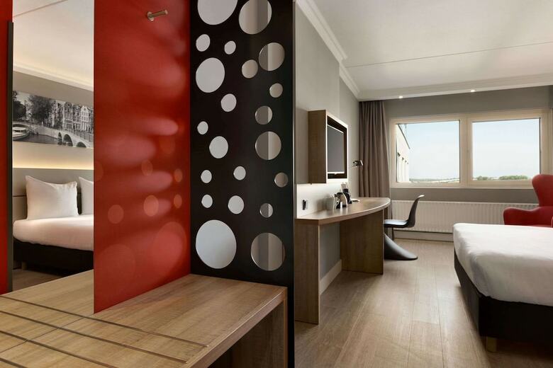 Hotel Ramada By Wyndham Amsterdam Airport Schiphol