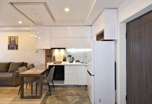 Home4you Apartments On Koghbatsi