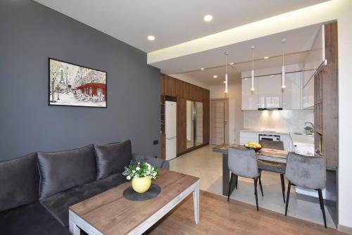 Home4you City Center Apartments