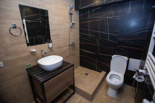 Loft Apartment Near Republic Square