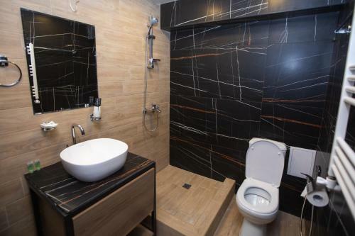 Loft Apartment Near Republic Square
