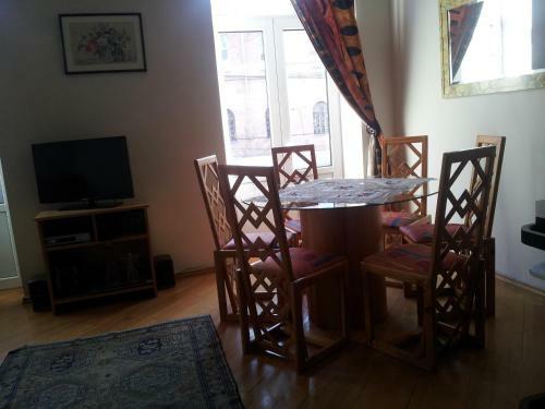Sunny Apartment In Central Yerevan