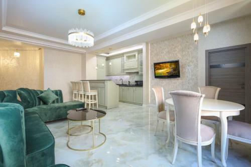 Center Yerevan 1 Bedroom Gorgeous Apartment,small Center