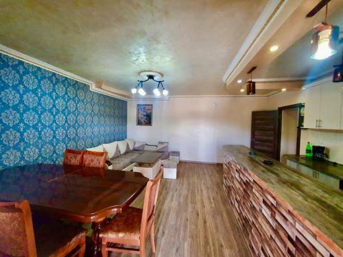 Yerevan House Luxury Apartment 13