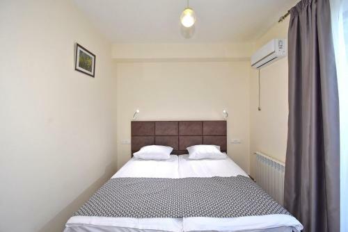 Hostal The Nut Guest House