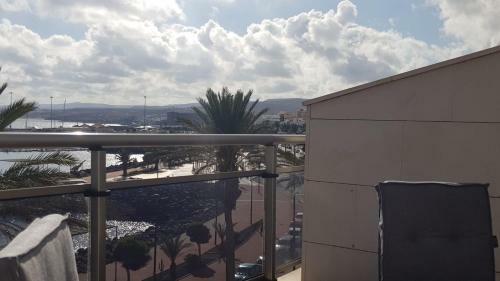 Apartamento �tico La Marina