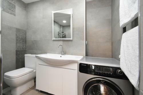 Lovely 2-bedroom Apartment With Fantastic View