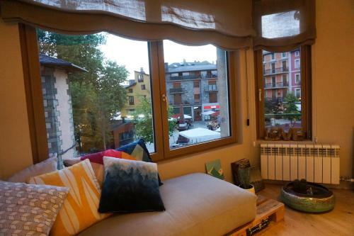 Apartamento Piso Acogedor Y Moderno Con Garage En Puigcerda Centro