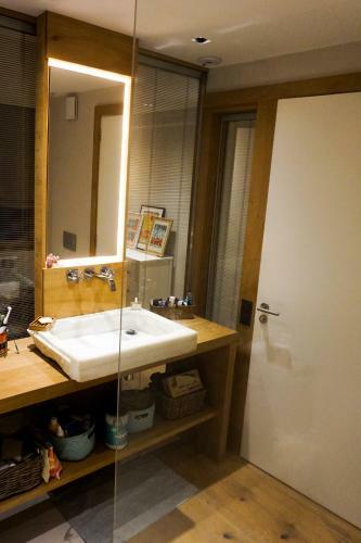 Apartamento Piso Acogedor Y Moderno Con Garage En Puigcerda Centro