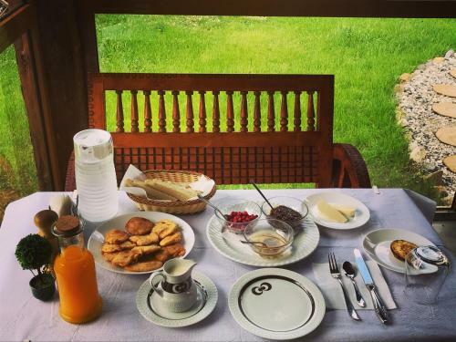 Hostal 'gurra Family' Guesthouse