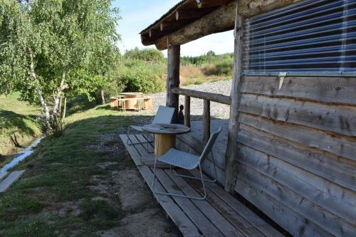 La Cabane Au Bord De L'eau - Logement Insolite