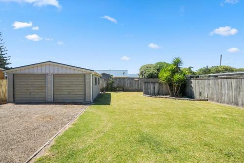 Hunia Haven - Himatangi Beach Holiday Home