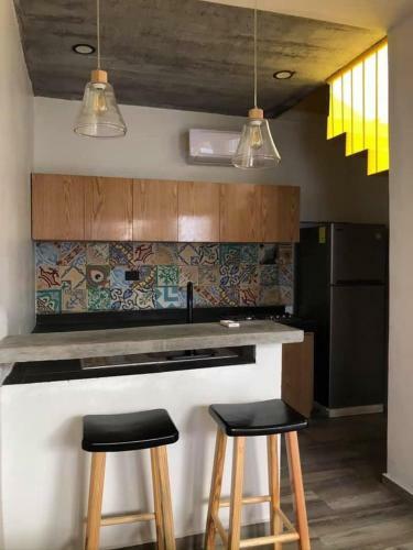Entire Apartments New, Modern & Cozy
