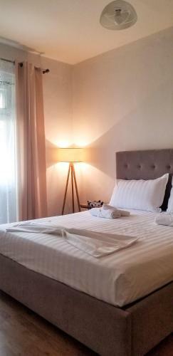 Spacious And Cozy Apartment - Ajia Apartment