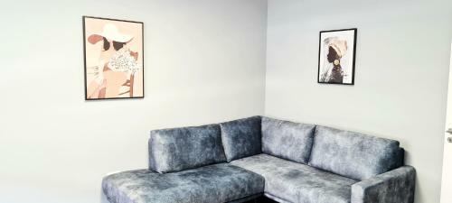 Apartamenti2v1 - 21 Dhjetori
