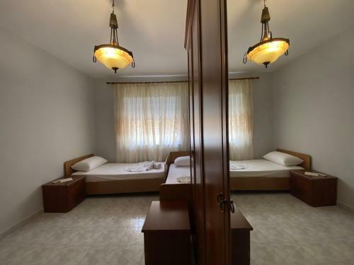 Apartamento Modern And Classic 2-bedroom Unit Apt. In Tirana