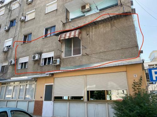 Apartamento Modern And Classic 2-bedroom Unit Apt. In Tirana