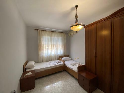 Apartamento Modern And Classic 2-bedroom Unit Apt. In Tirana
