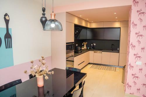 New Bazaar Stylish Apartment In Tirana?s Heart
