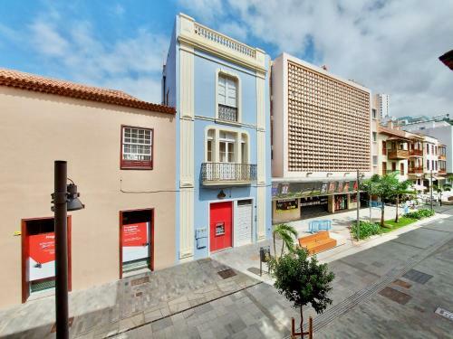 Aromas Suites Apartments