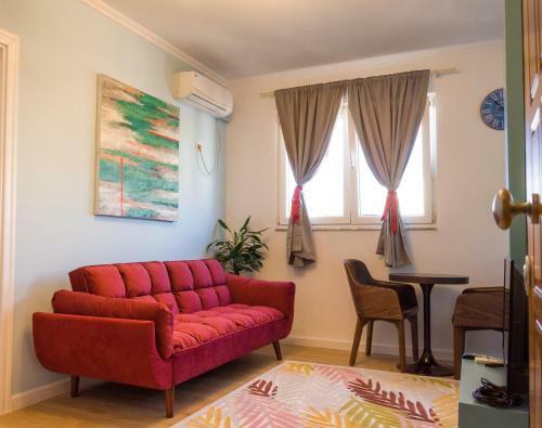 Bright Apartment Close To City Center