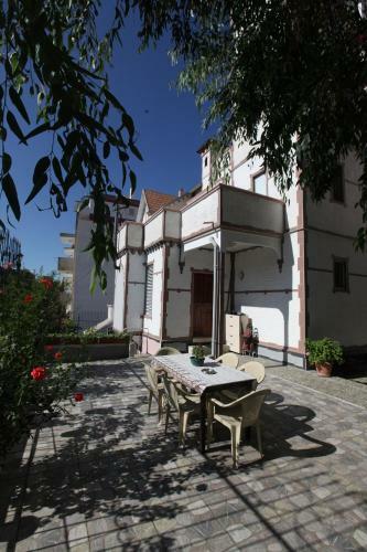 Apartamento Castle Vila Of Tirana